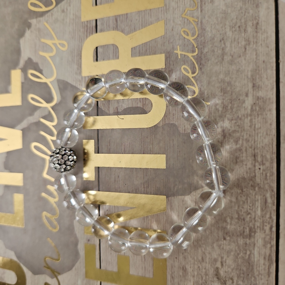 Bracelets - Picture 3 of 8